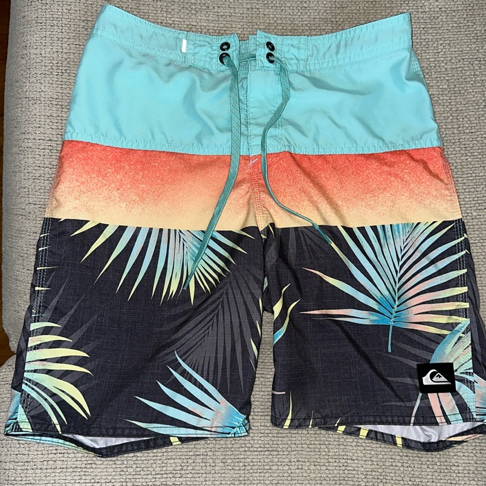 Quicksilver board shorts, size 27